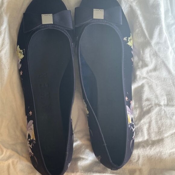 TED BAKER navy floral ballet flats size 39.5 Like NEW - Picture 3 of 12